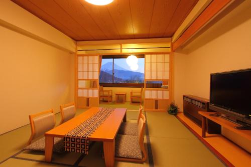 Kawaguchiko Hotel New Century