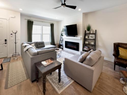 Ski Haven Hideaway near PC Ski Haven Hideaway near PC