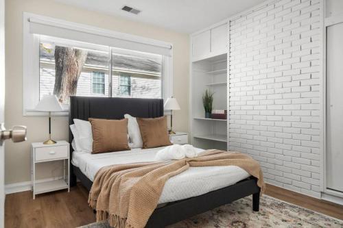 FallsChurch, Tysons Corner, Dulles airport, DC FallsChurch, Tysons Corner, Dulles airport, DC