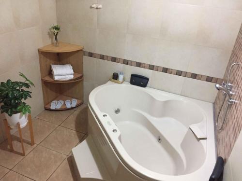 熱水浴缸, Hotel Queen in 利馬郊區