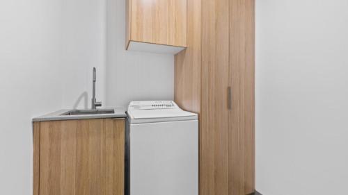 60 Yamba Street Hawks Nest - image 7