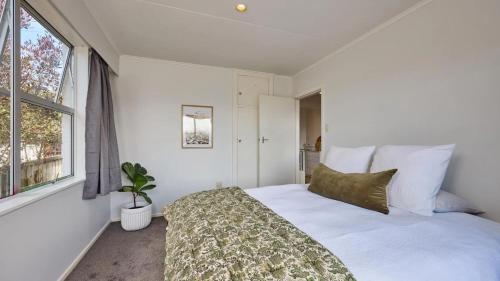 Views on Churchill Views on Churchill