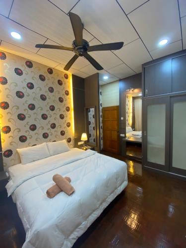 Ipoh Center Elegant Bungalow Near to Sunway