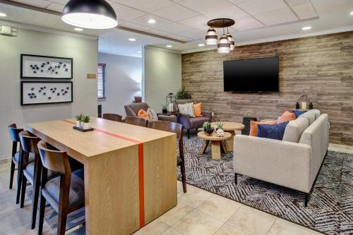 ทัศนียภาพภายนอกโรงแรม, Candlewood Suites Kenosha – Pleasant Prairie by IHG in เคโนชา (WI)