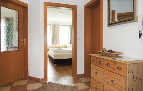 2 Bedroom Cozy Apartment In Flachau