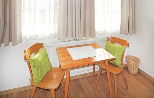 2 Bedroom Cozy Apartment In Flachau