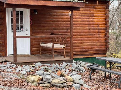 Kozy Haven Log Cabin Rentals - image 10