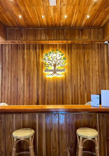 Facilities, Kum-Chan House Hotel (เฮือนก่ำจันทร์) near Wat Prathat Chaehang