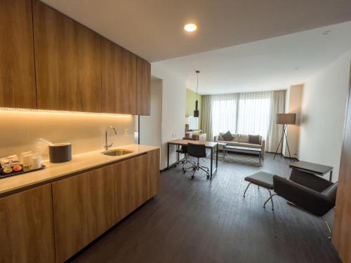 511672982 Holiday Inn San Luis Potosi-Quijote by IHG