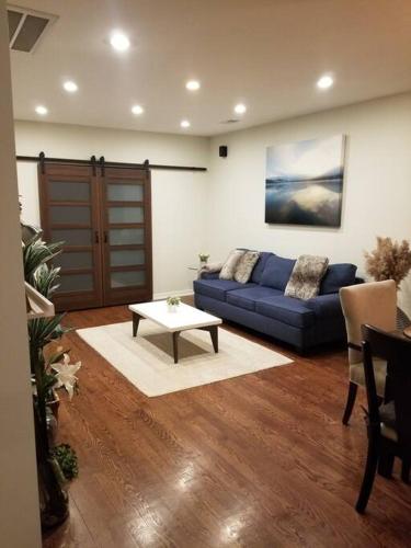 Nice and cozy. Sleeps 5. - Tap to explore photos