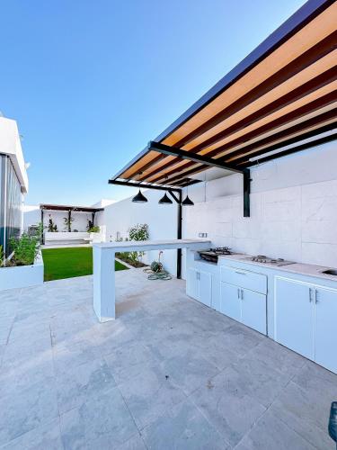 Konyha, كرم شاليه in Barka