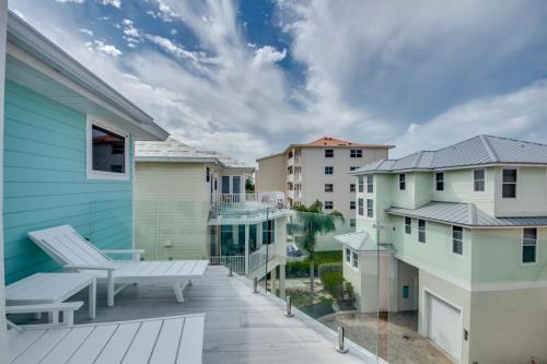 261 Key West Court - Beachside Luxury Island Home with Pool - image 10