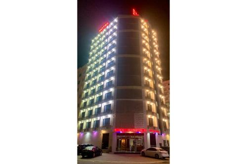 Entré, OYO Townhouse 156 Rose Hotel Apartments in Al Maabilah