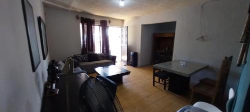 Apartamento con cochera centro de la ciudad. in La Paz, Mexico