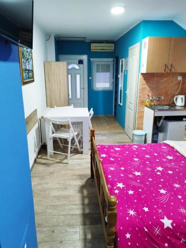 Buitenkant, Soba Milica in Palic