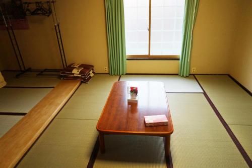 Japanese-Style Room