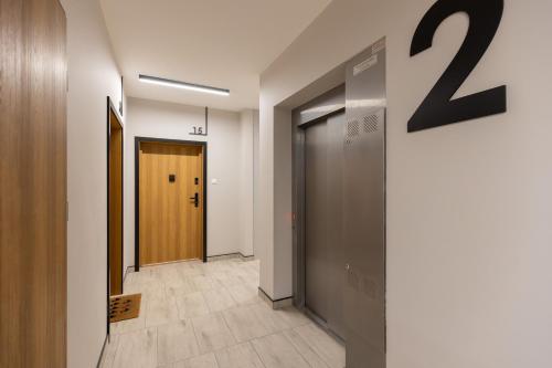 Apartment with Balcony by the Park in Łódź by Renters Prestige Apartment with Balcony by the Park in Łódź by Renters Prestige