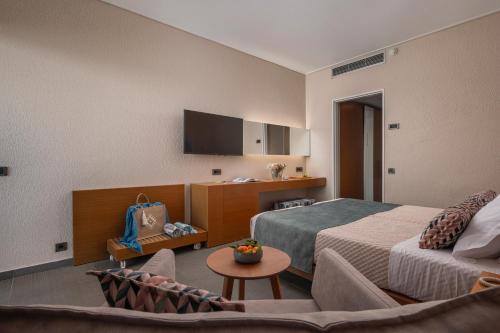 Superior Deluxe Double or Twin Room with Koukounaries View 