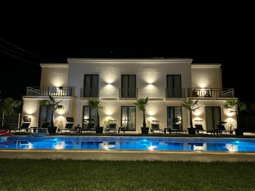 Villa Gyos - Accommodation - Costinesti