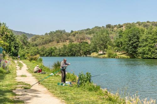 Camping les Rives du Lac de Vinça