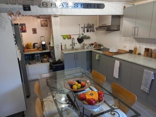 Konyha, Maison de ski et randonnée (Maison de ski et randonnee) in Saint-Beat