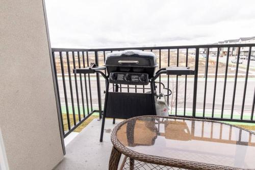 Extended Stay Condo at Rockwell Ranch - 3BR, Wi-Fi