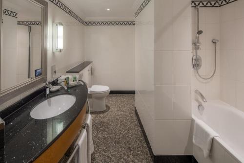 room detail thumbnail 2