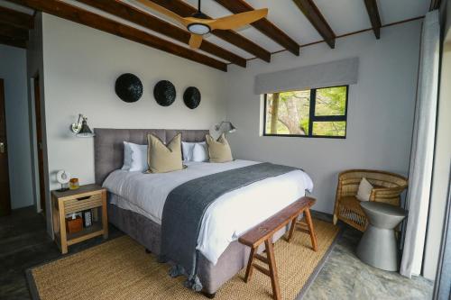 Barefoot Addo Elephant Lodge - Luxury Family Villa