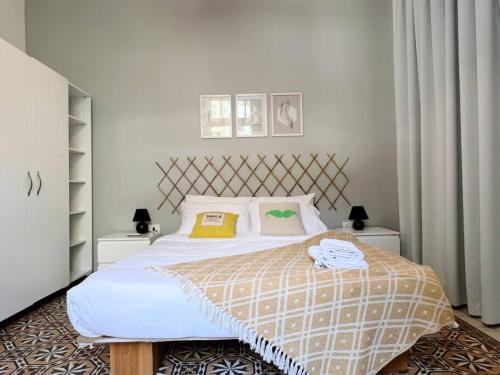 Vintage Apt 4BR Mar Mikhael - image 2