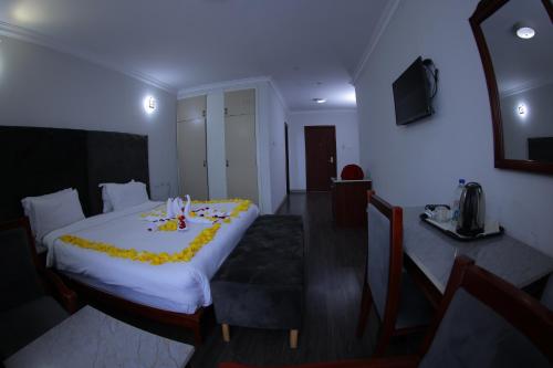 Trinity Hotel, Addis Ababa (photo 11)