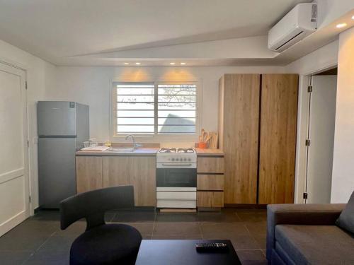Railway House 1BR Apt with front yard 24 hours power - image 2