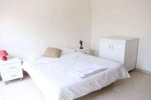Modern 3BR Apt next to Hotel Dieu - image 7