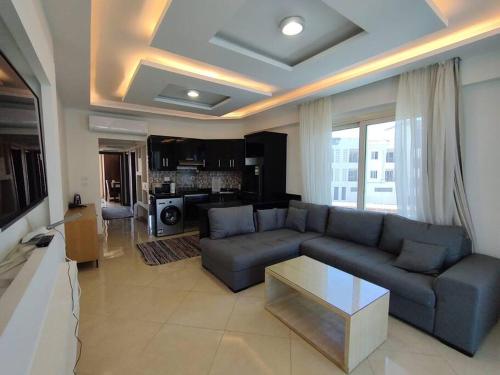 3-Bedroom Apartment on the Third Floor with 3 Balconies and lovely Pool View, Street View and Free Beach Access in Sharm Hills Resort