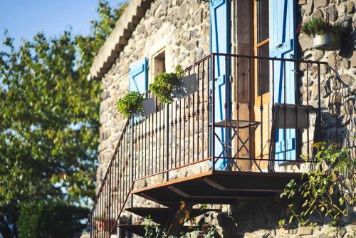 Domaine Insolite du Petit Moras chambre d'hôte Saint-Lager-Bressac