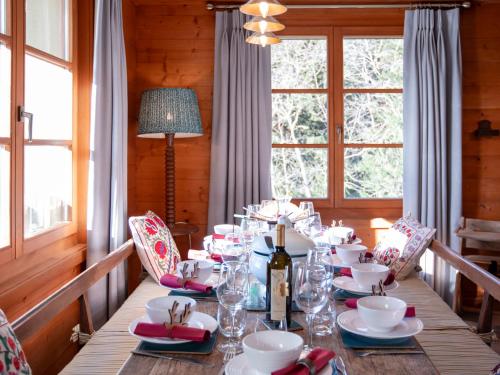 Chalet Chalet Tetras by Interhome in 維拉爾薩羅恩