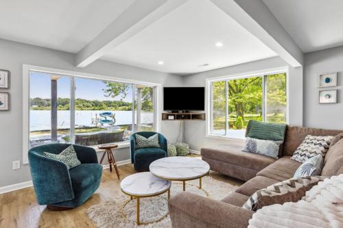 Landmark Lakehouse - luxury living in PLX in Akron, USA
