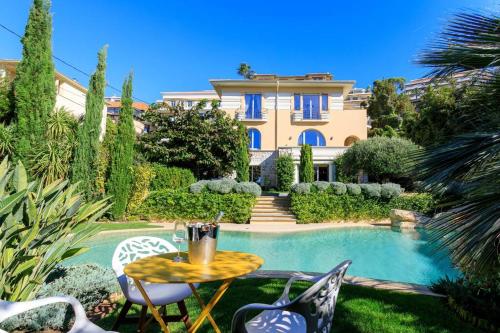 Luxury Villa Nice – khách sạn tại Mont Boron