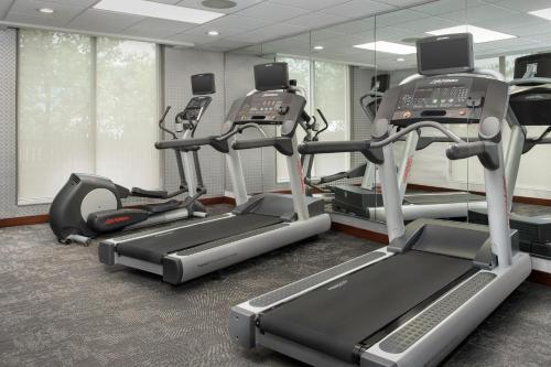 Fairfield Inn & Suites by Marriott Ithaca - image 10