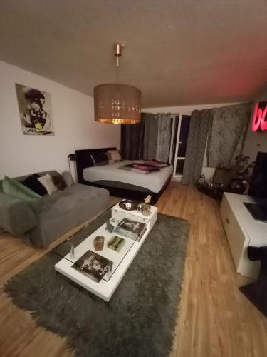 Tolle private 2-Zimmer Wohnung im Szene Bezirk Berlin-Friedrichshain