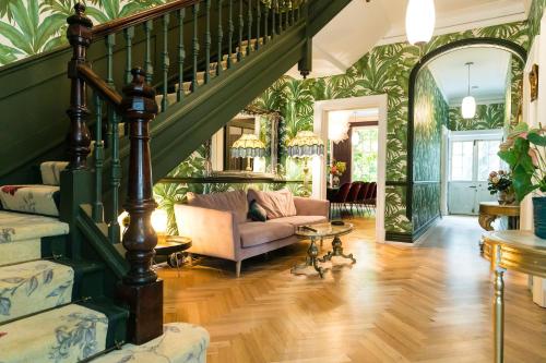 ทางเข้า, The West Wing at Hillthorpe Manor with Gardens & Private Hot Tub in ทอร์ปออดลิน