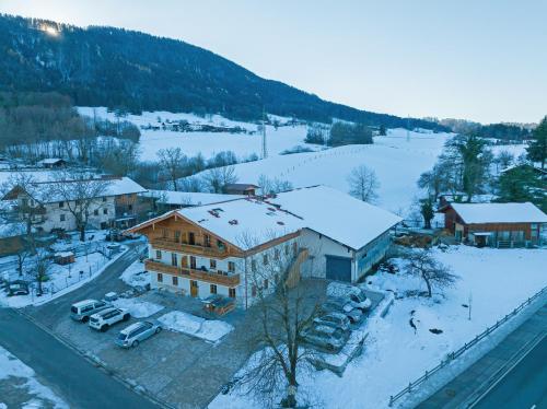 MY STAY Erholung auf Erlebnishof zwischen Chiemseestrand und Kampenwand