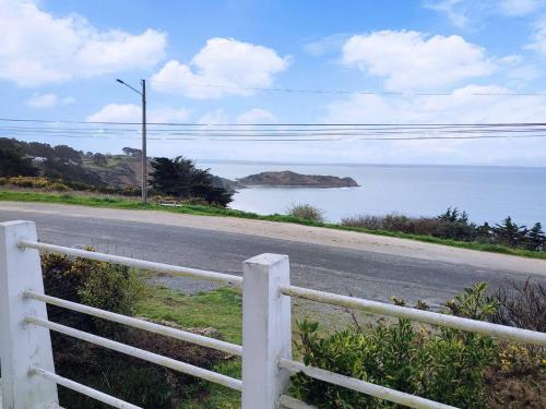 Maison VUE MER avec jardin à 800m de la plage à TREBEURDEN REF-683