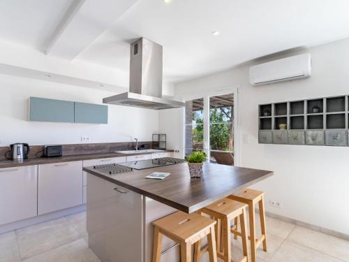 dapur, Villa Lolilé by Interhome (Villa Lolile by Interhome) in Cogolin