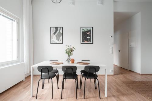 Spacious 2BR at Tammela Stadium - Sauna & Balcony, Tampere (zdjęcie 11)