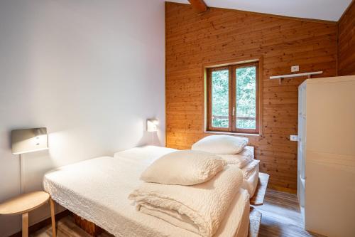 Twin Room with Shower