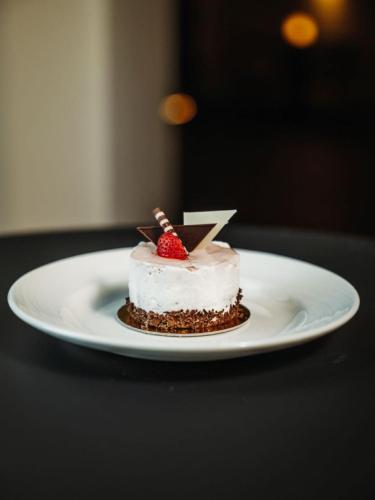 511821692 Anna Grand Hotel