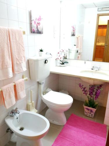ห้องน้ำ, Charming apartment in São Pedro do Sul 30 m² with lake view (Charming apartment in Sao Pedro do Sul 30 m² with lake view) in เซา เปโดร โด ซุล
