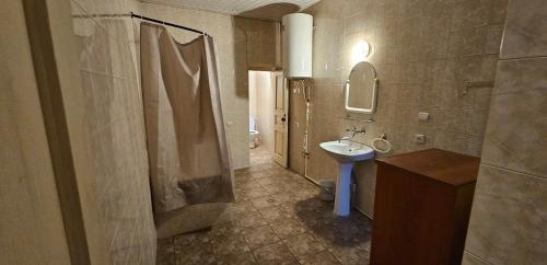 KIEV ROAD APARTMENT – Tbilisi, MA