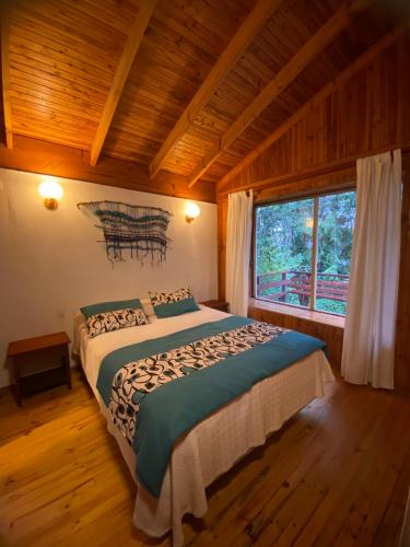 2 bedrooms, 5 beds