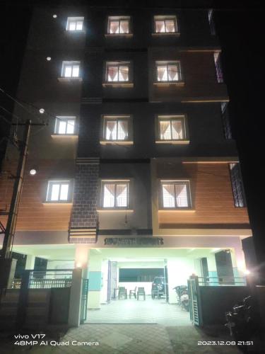 sri venkateswara Grand homestay- Hill View ,Ac service Apartment ,Nearest to Alipiri